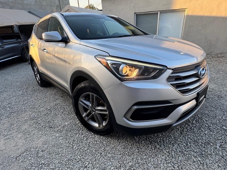 Hyundai Santa Fe thumbnail 3