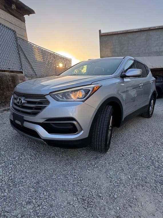 Hyundai Santa Fe thumbnail 4
