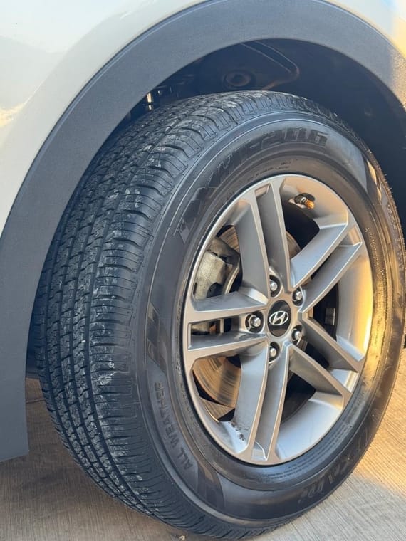 Hyundai Santa Fe thumbnail 9