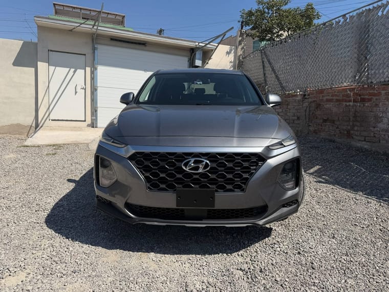 Hyundai Santa Fe thumbnail 2