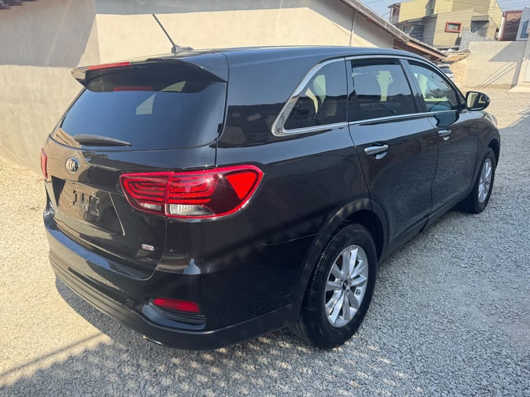 Kia Sorento thumbnail 4